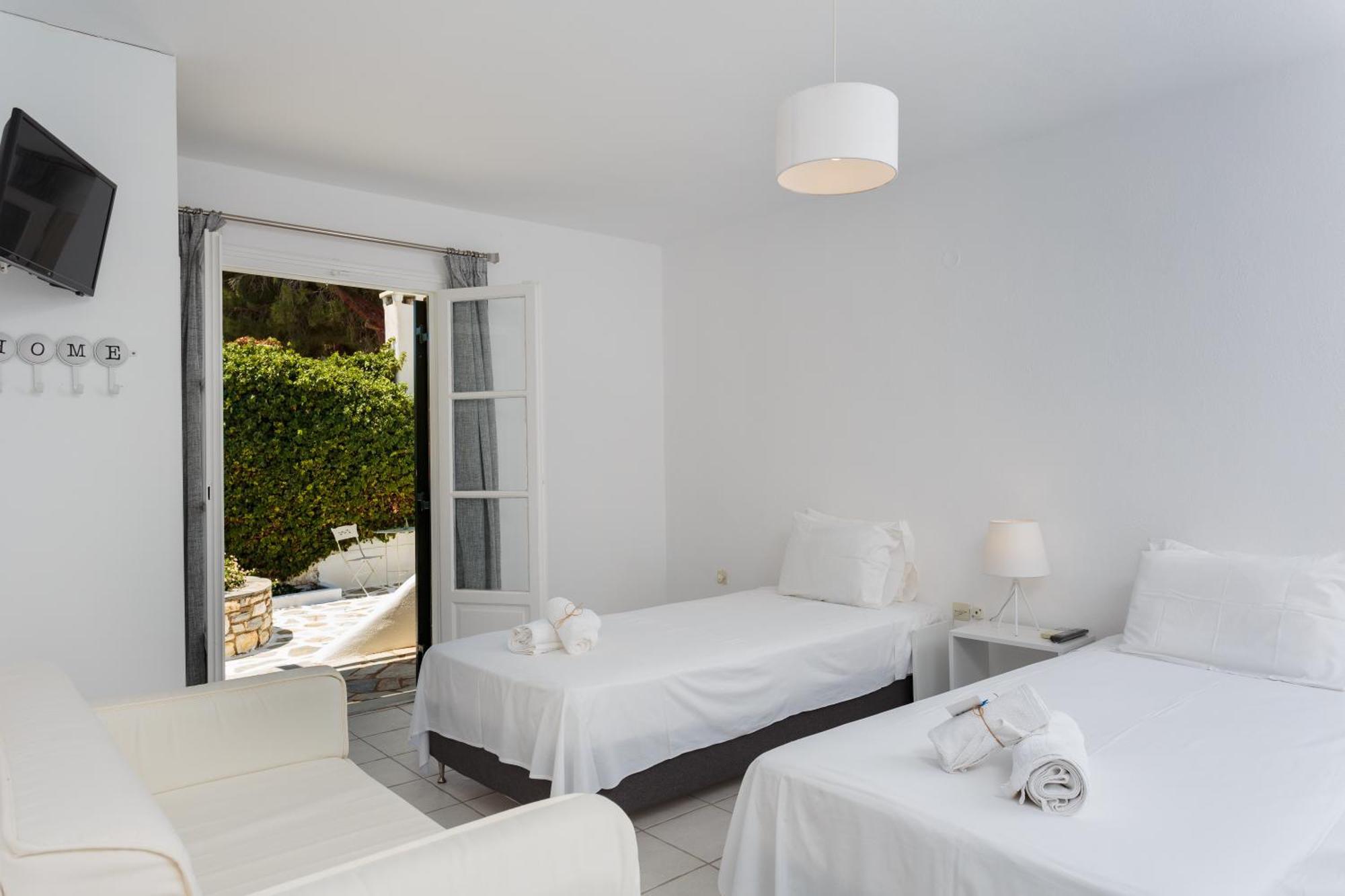 Tzane Studios & Apartments - Steps Away From Golden Beach Chrisi Akti  Luaran gambar
