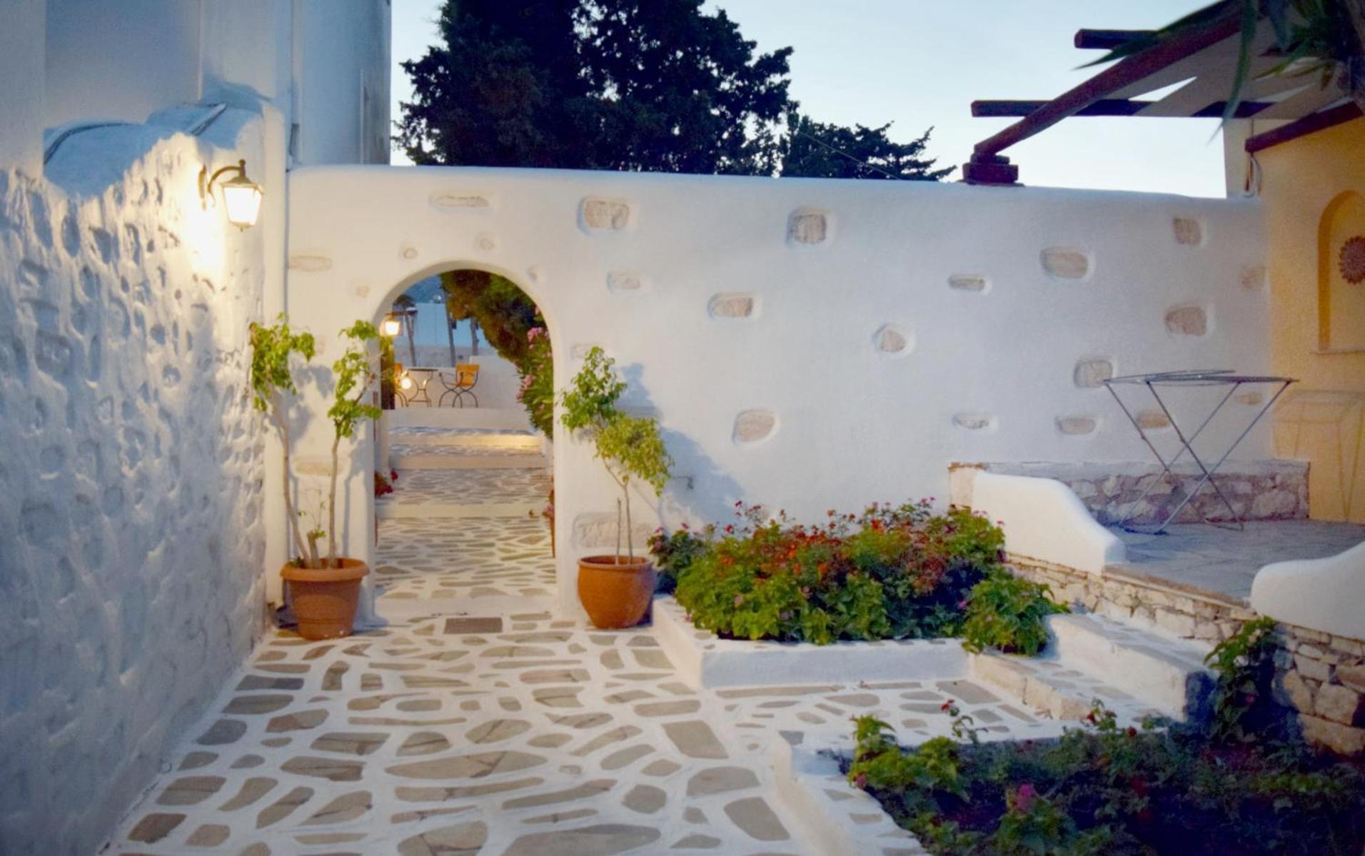 Tzane Studios & Apartments - Steps Away From Golden Beach Chrisi Akti  Luaran gambar